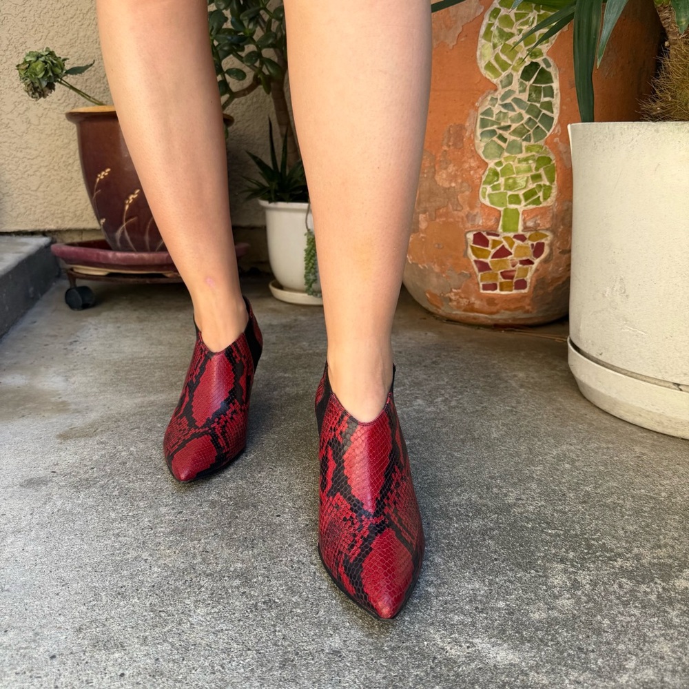 Rag & Bone Dark Red and Black All Leather Heeled Booties - Picture 3 of 14